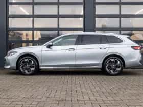 Volkswagen Passat (2025) thumbnail 12