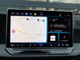 Volkswagen Passat (2025) thumbnail 40