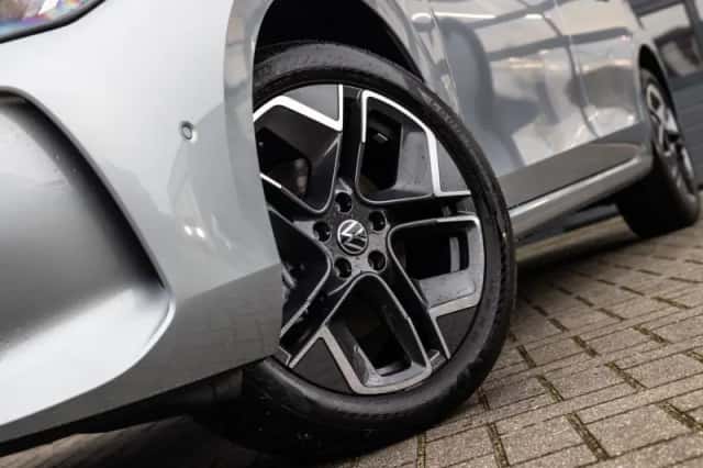 Volkswagen Passat (2025) thumbnail 51