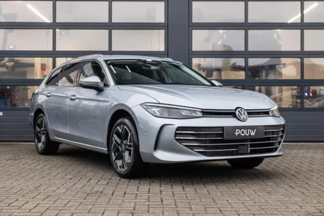 Volkswagen Passat (2025) thumbnail 8