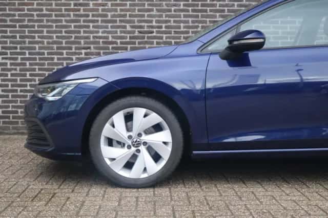 Volkswagen Golf (2023) thumbnail 14
