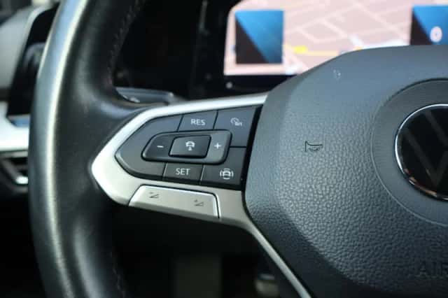 Volkswagen Golf (2023) thumbnail 23