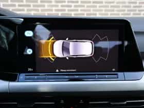 Volkswagen Golf (2023) thumbnail 27