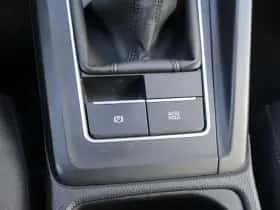 Volkswagen Golf (2023) thumbnail 30