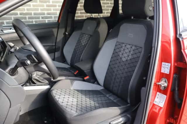 Volkswagen Taigo (2025) thumbnail 4