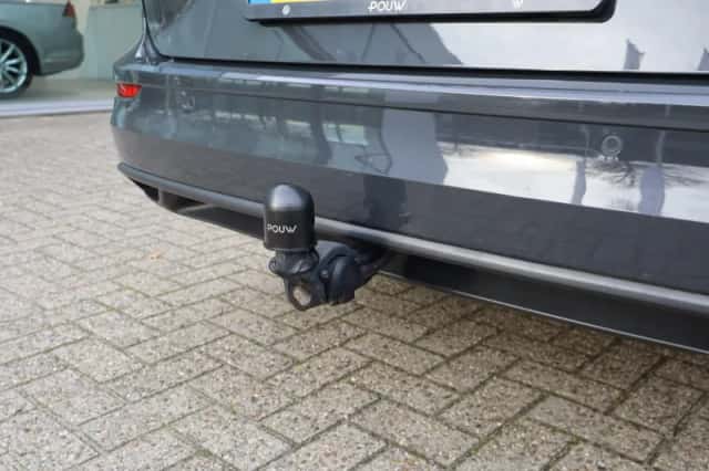 Volkswagen Golf (2021) thumbnail 12