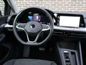 Volkswagen Golf (2021) thumbnail 23