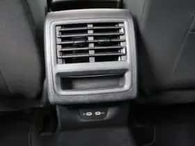 Volkswagen Golf (2021) thumbnail 33