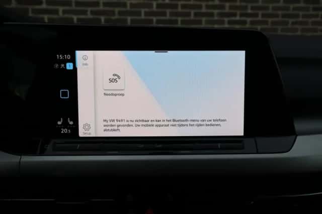 Volkswagen Golf (2021) thumbnail 38