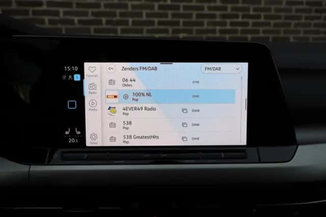 Volkswagen Golf (2021) thumbnail 39