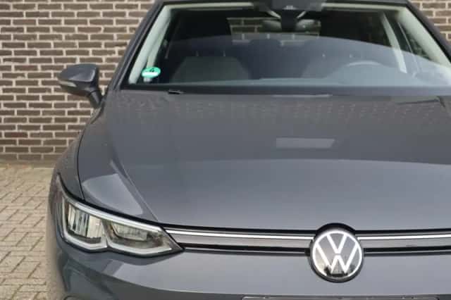 Volkswagen Golf (2021) thumbnail 9