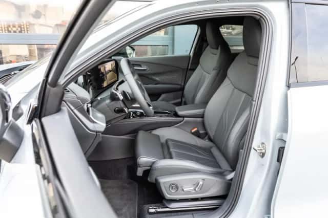 Audi Q3 (2025) thumbnail 4