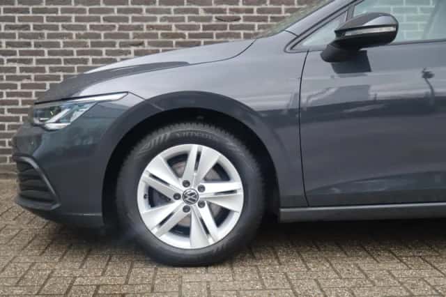 Volkswagen Golf (2021) thumbnail 11