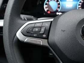 Volkswagen Golf (2021) thumbnail 20