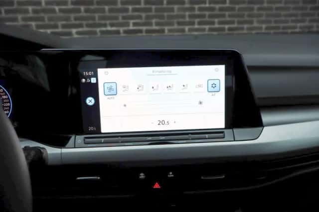 Volkswagen Golf (2021) thumbnail 24