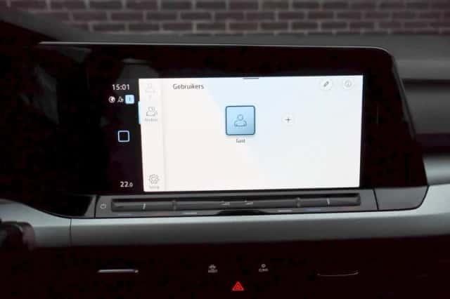 Volkswagen Golf (2021) thumbnail 32