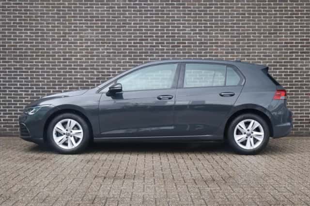 Volkswagen Golf (2021) thumbnail 10