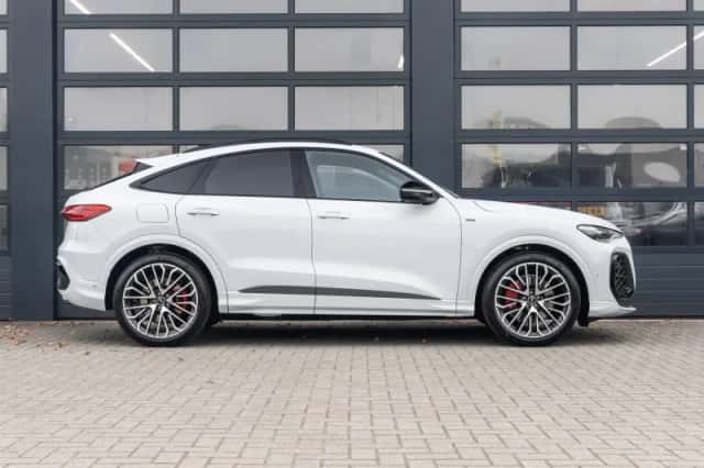 Audi Q5 (2026) thumbnail 3