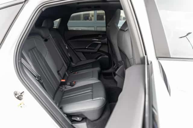 Audi Q5 (2026) thumbnail 6
