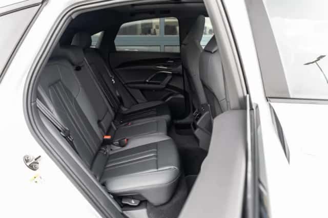 Audi Q5 (2026) thumbnail 6