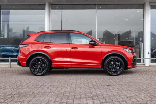 Volkswagen Tiguan (2026) thumbnail 3
