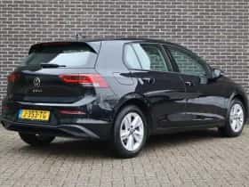 Volkswagen Golf (2020) thumbnail 2