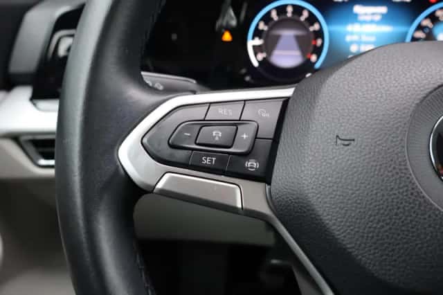 Volkswagen Golf (2020) thumbnail 22