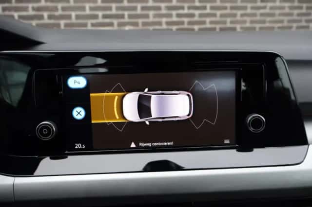 Volkswagen Golf (2020) thumbnail 26
