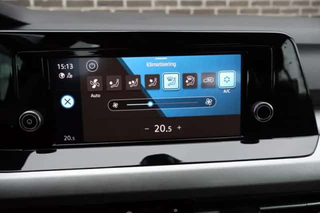 Volkswagen Golf (2020) thumbnail 27