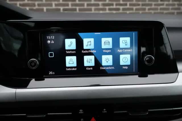 Volkswagen Golf (2020) thumbnail 36