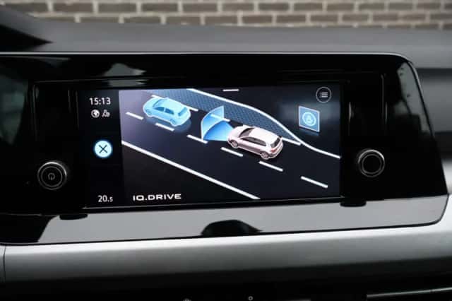 Volkswagen Golf (2020) thumbnail 41