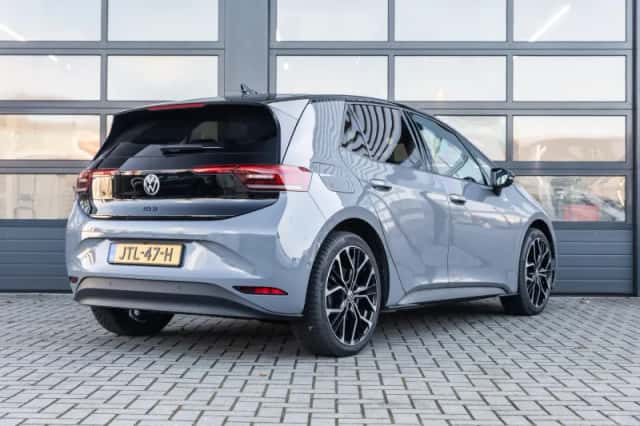 Volkswagen ID.3 (2026) thumbnail 2