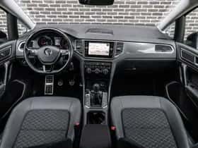 Volkswagen Golf (2019) thumbnail 5