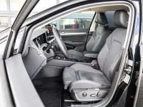 Volkswagen Golf (2026) thumbnail 4