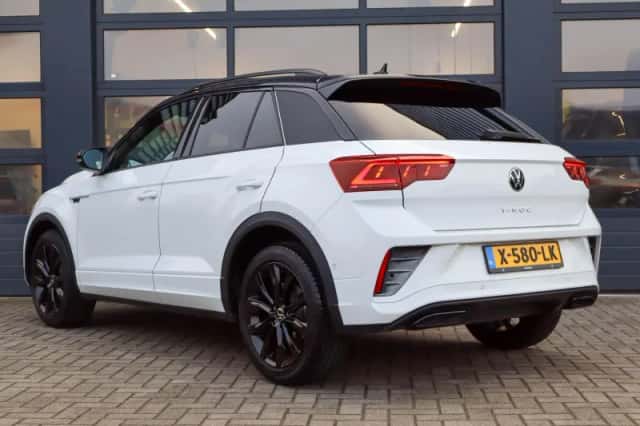Volkswagen T-Roc (2023) thumbnail 11