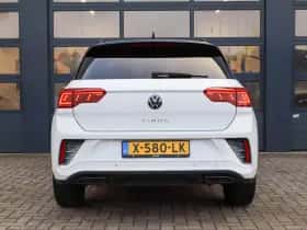 Volkswagen T-Roc (2023) thumbnail 10
