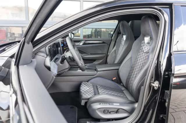 Volkswagen Passat (2026) thumbnail 4