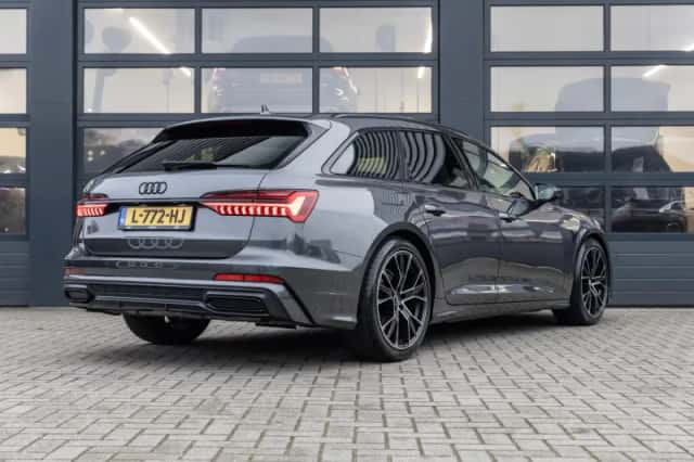 Audi A6 (2021) thumbnail 2