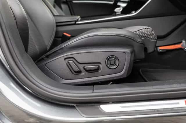 Audi A6 (2021) thumbnail 14