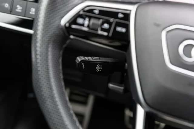 Audi A6 (2021) thumbnail 25