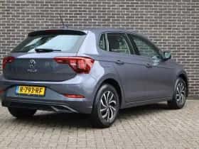 Volkswagen Polo (2022) thumbnail 2