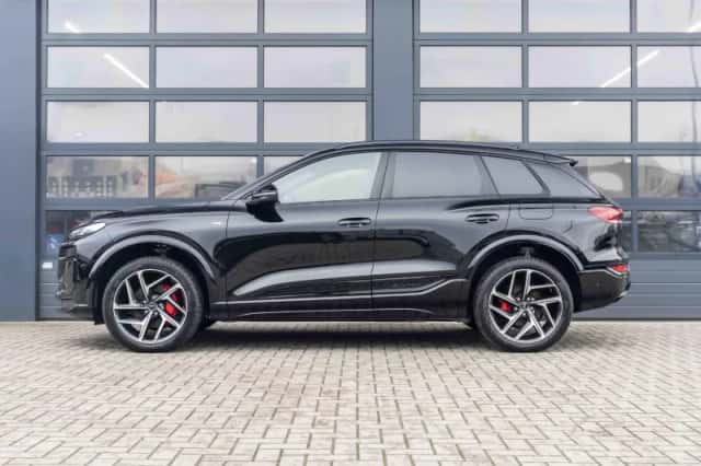 Audi Q6 e-tron (2025) thumbnail 11