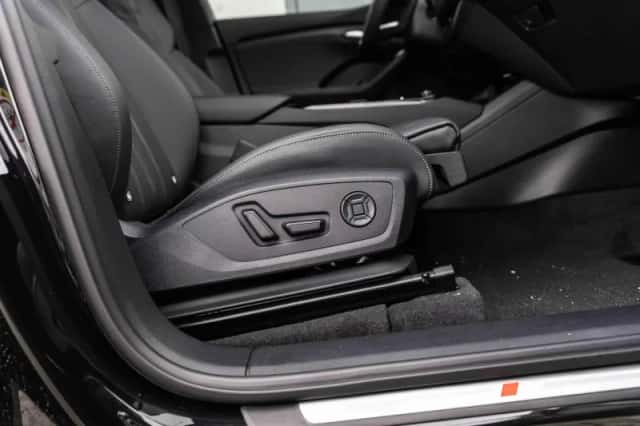 Audi Q6 e-tron (2025) thumbnail 15