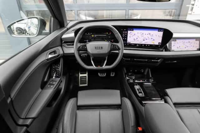 Audi Q6 e-tron (2025) thumbnail 23