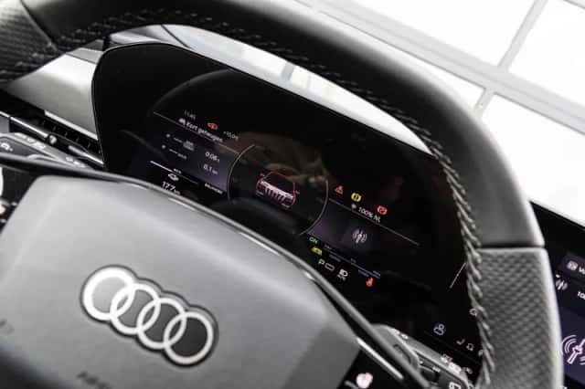 Audi Q6 e-tron (2025) thumbnail 24