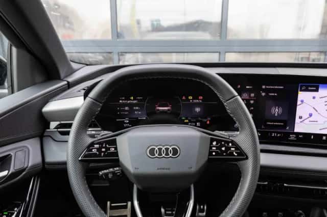 Audi Q6 e-tron (2025) thumbnail 39