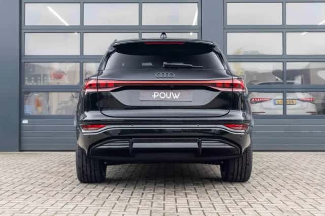 Audi Q6 e-tron (2025) thumbnail 9