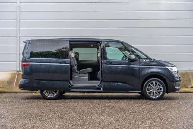 Volkswagen Multivan (2025) thumbnail 4