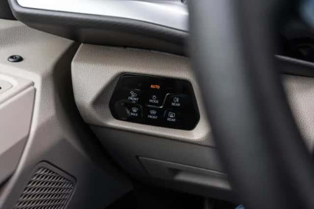 Volkswagen Multivan (2025) thumbnail 38