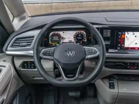 Volkswagen Multivan (2025) thumbnail 39
